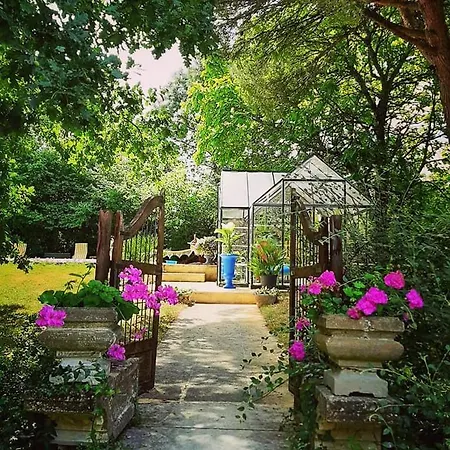 Domaine Du Merlot Sainte-Sabine-Born