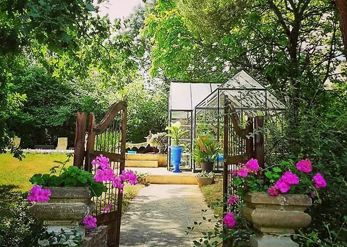 Domaine Du Merlot Sainte-Sabine-Born